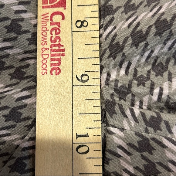 Maurices Plaid Stretch Pull-on Pants M - Picture 10 of 11